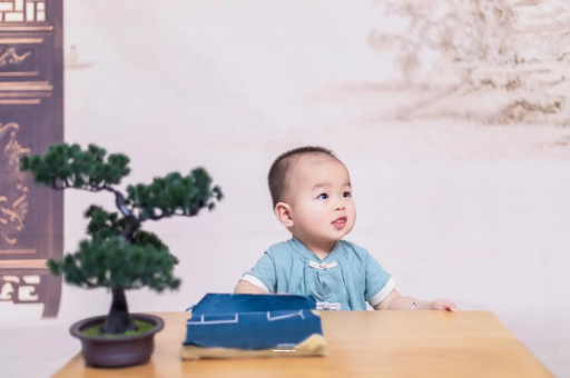 金湖怀孕为啥肚子会长毛